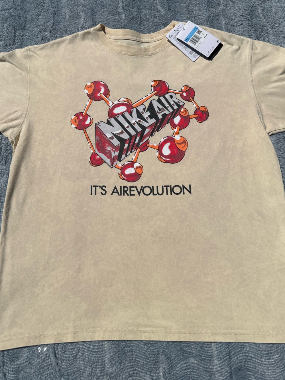 Nike Beige Crewneck Tee Loose Fit with Red and Orange Graphic